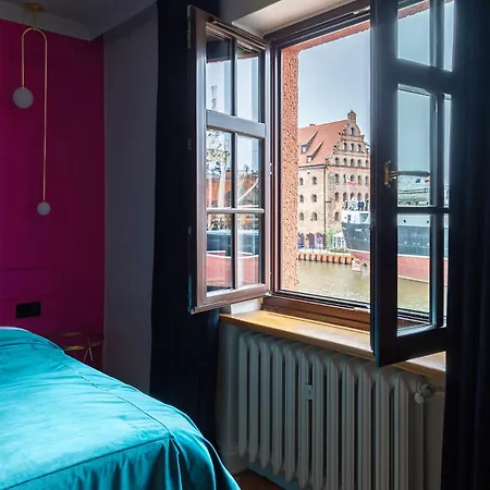 Apartment Motlawa - Old Town & River Viev, Fast Wifi *