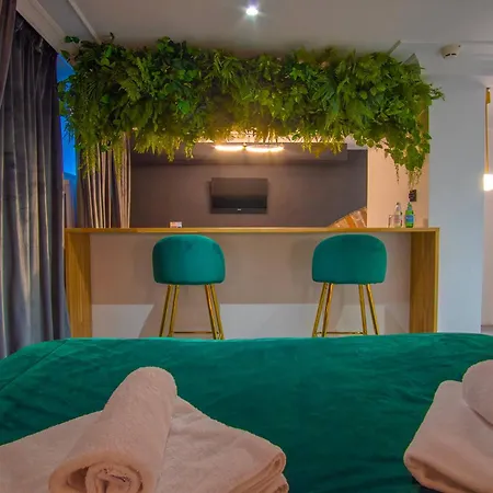 Apartment Motlawa - Old Town & River Viev, Fast Wifi Gdansk
